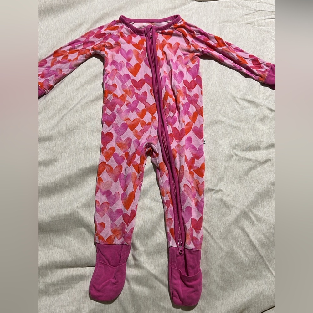 Little sleepies 0-3 months sleeper - Pink and Red Heart